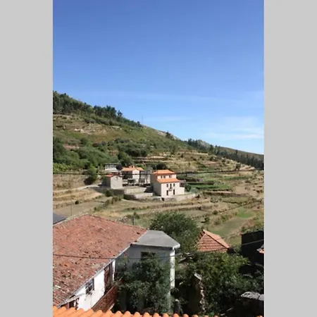 Uma Casa Na Serra Para Si! *